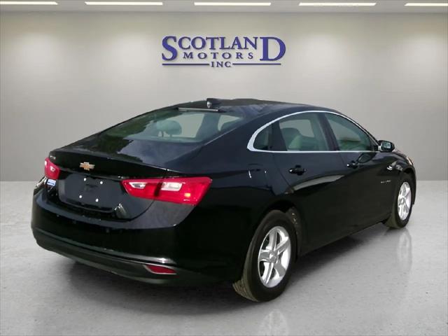 2024 Chevrolet Malibu FWD 1FL
