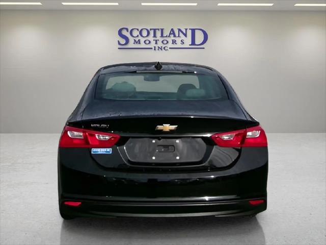 2024 Chevrolet Malibu FWD 1FL