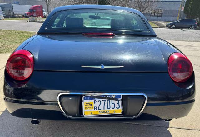 2002 Ford Thunderbird Base