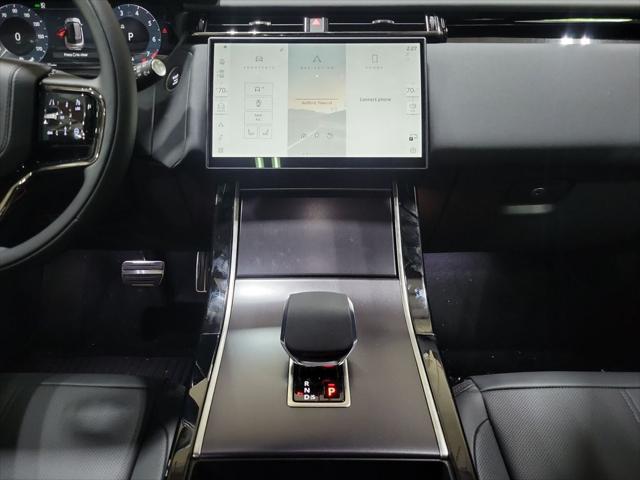 2026 Land Rover Range Rover Velar P250 Dynamic SE