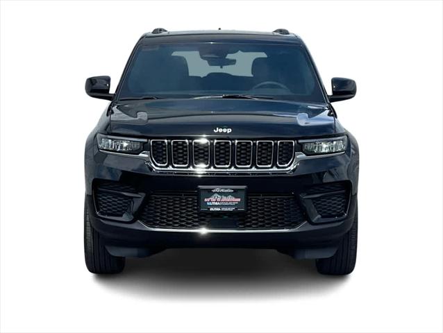 2025 Jeep Grand Cherokee Laredo X 4x4
