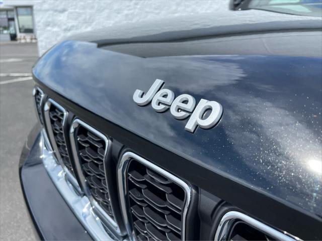 2025 Jeep Grand Cherokee Laredo X 4x4