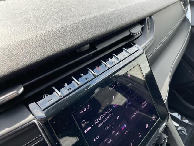 2025 Jeep Grand Cherokee Laredo X 4x4