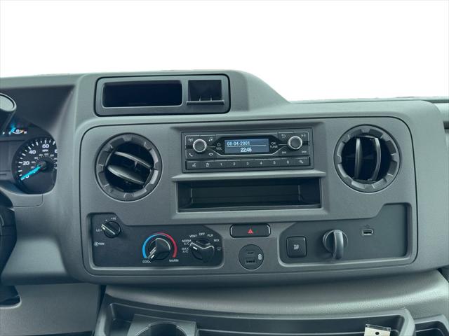 2024 Ford E-450 Cutaway Base