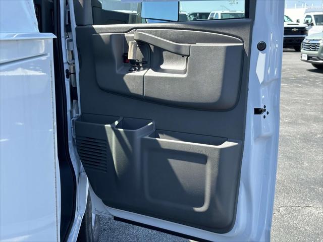 2024 Chevrolet Express Cutaway Work Van