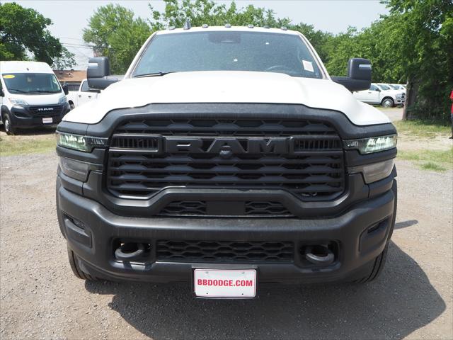 2025 RAM Ram 5500 Chassis Cab RAM 5500 TRADESMAN CHASSIS CREW CAB 4X4 60 CA