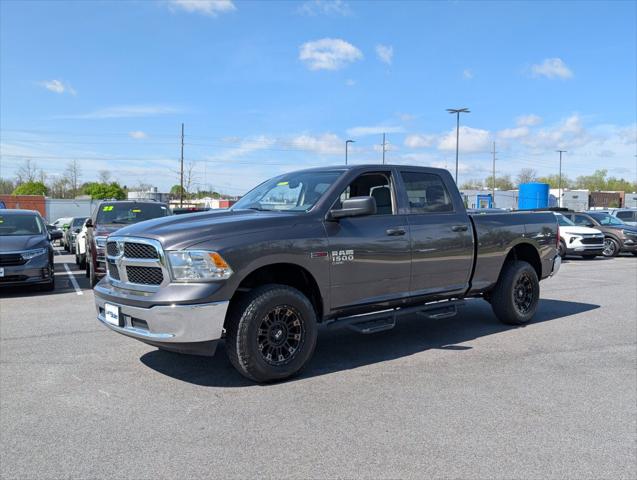 2019 RAM 1500 Classic Tradesman Crew Cab 4x4 64 Box