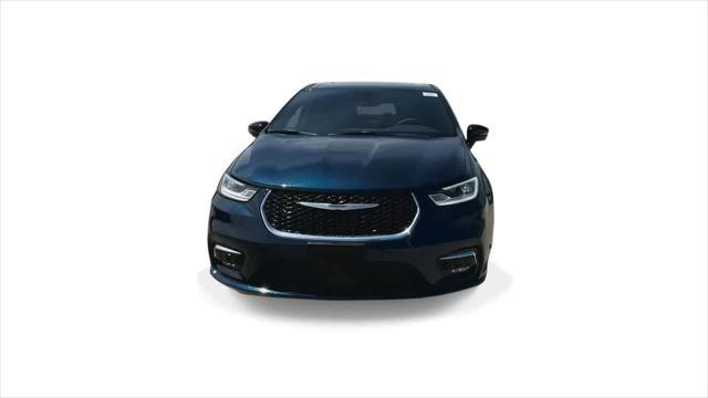 2025 Chrysler Pacifica PACIFICA SELECT