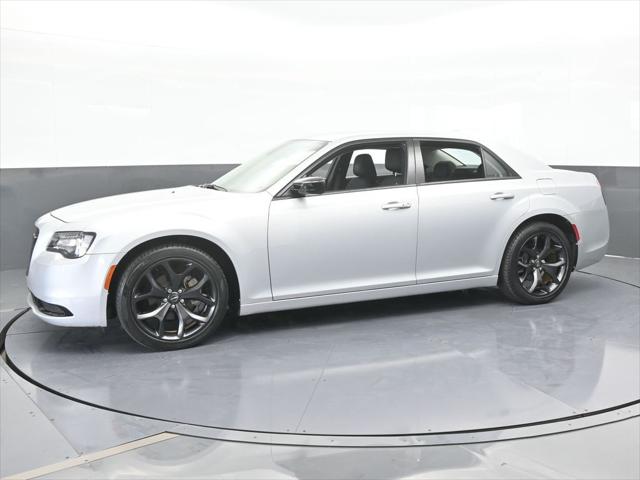 2021 Chrysler 300 Touring