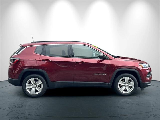 2022 Jeep Compass Latitude FWD