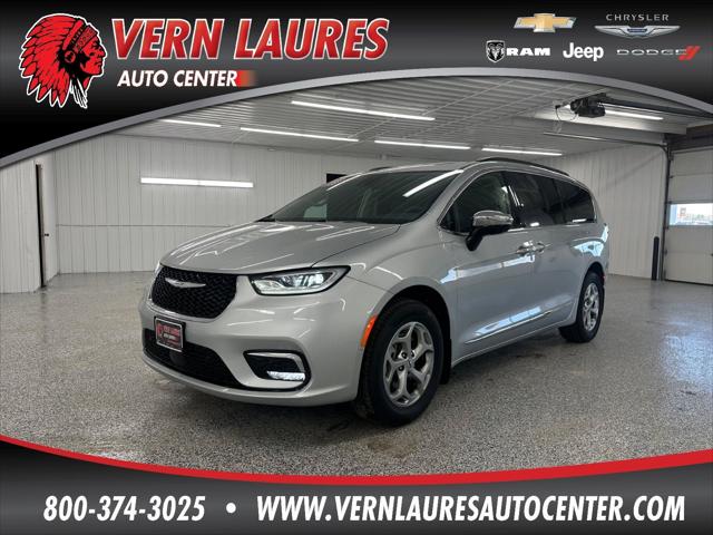 2023 Chrysler Pacifica Limited AWD