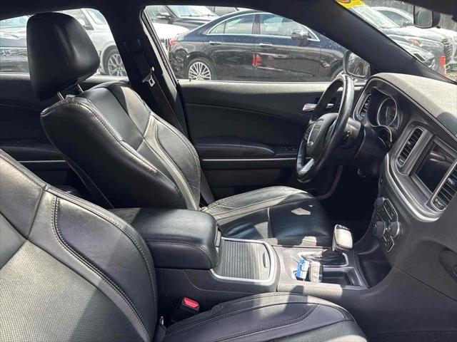 2022 Dodge Charger SXT RWD