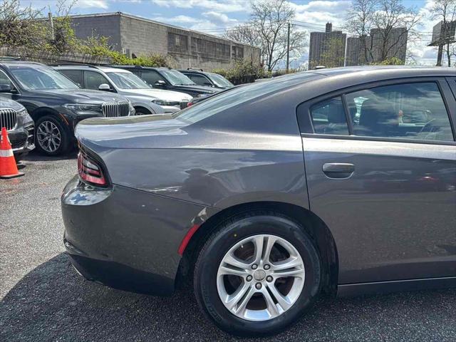 2022 Dodge Charger SXT RWD