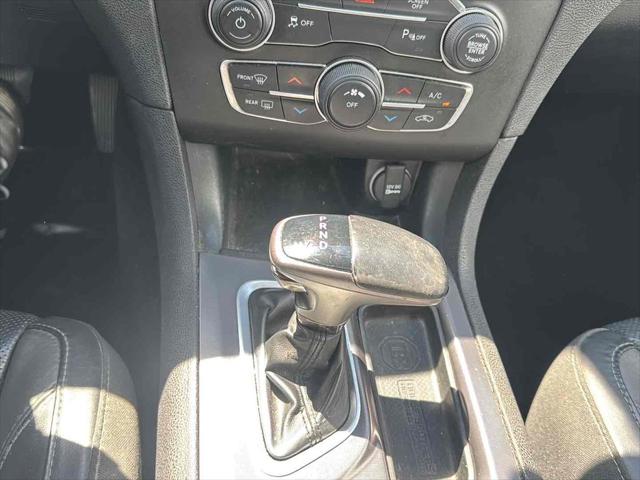 2022 Dodge Charger SXT RWD