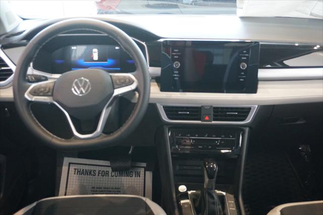 2025 Volkswagen Taos 1.5T SE