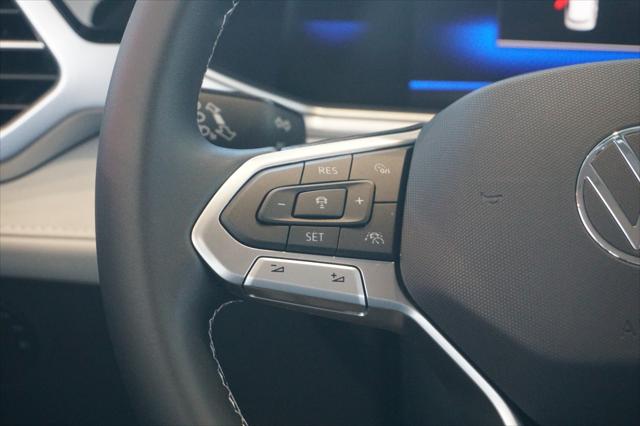 2025 Volkswagen Taos 1.5T SE