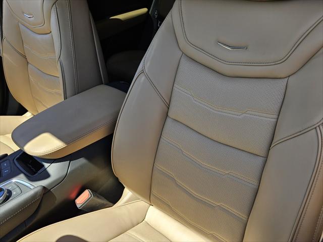 2025 Cadillac XT6 FWD Premium Luxury