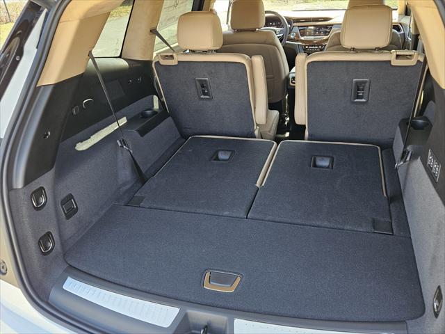 2025 Cadillac XT6 FWD Premium Luxury