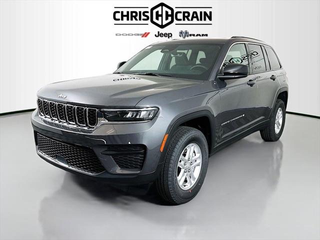 2025 Jeep Grand Cherokee GRAND CHEROKEE LAREDO 4X4