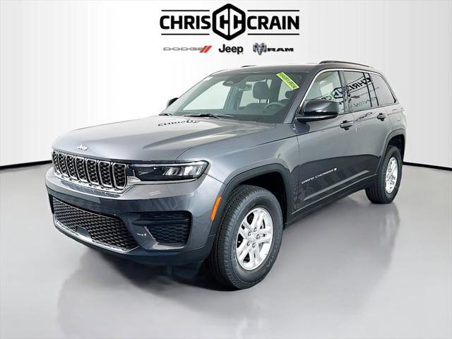 2025 Jeep Grand Cherokee GRAND CHEROKEE LAREDO 4X4