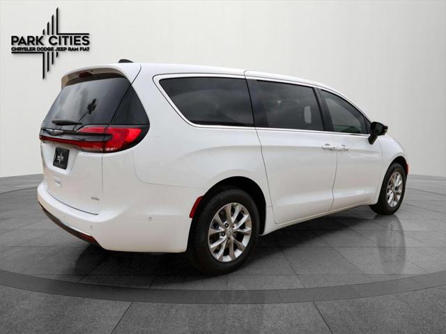 2025 Chrysler Pacifica PACIFICA SELECT AWD