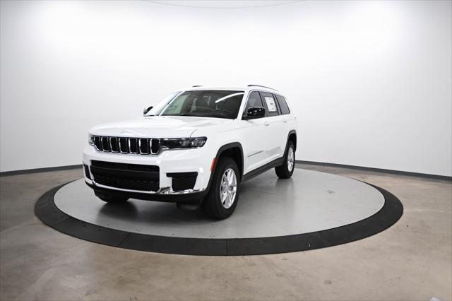 2025 Jeep Grand Cherokee GRAND CHEROKEE L LAREDO 4X4
