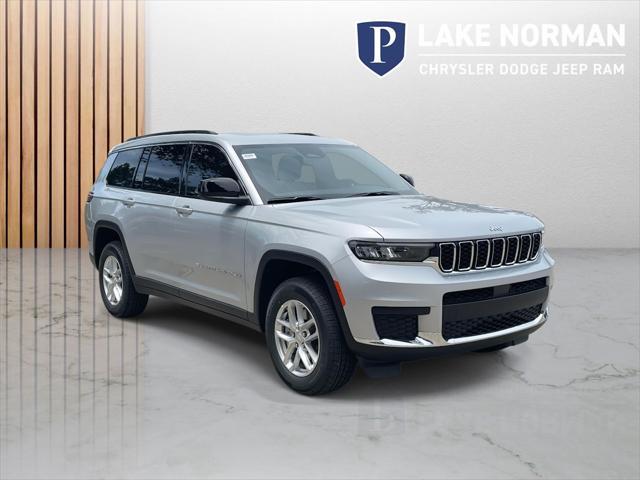 2025 Jeep Grand Cherokee GRAND CHEROKEE L LAREDO X 4X4