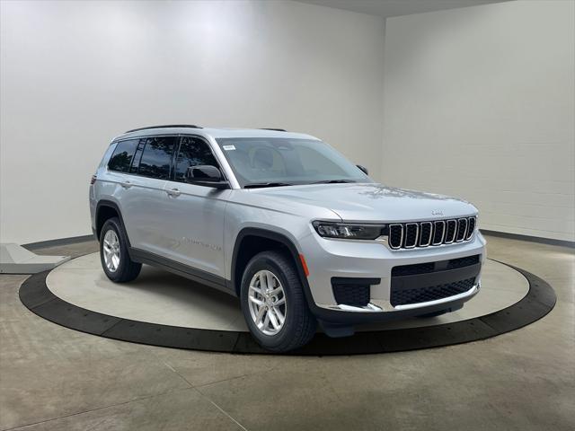 2025 Jeep Grand Cherokee GRAND CHEROKEE L LAREDO X 4X4