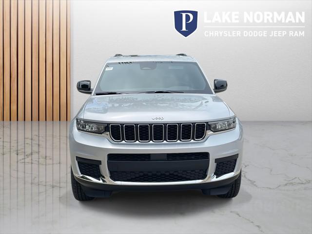 2025 Jeep Grand Cherokee GRAND CHEROKEE L LAREDO X 4X4
