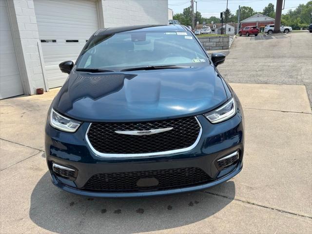 2025 Chrysler Pacifica Hybrid PACIFICA PLUG-IN HYBRID SELECT