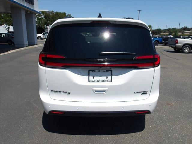 2025 Chrysler Pacifica Limited AWD