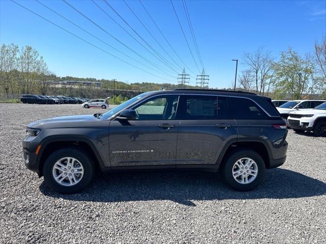 2025 Jeep Grand Cherokee GRAND CHEROKEE LAREDO 4X4
