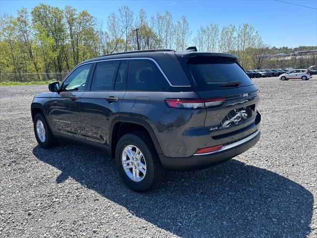 2025 Jeep Grand Cherokee GRAND CHEROKEE LAREDO 4X4
