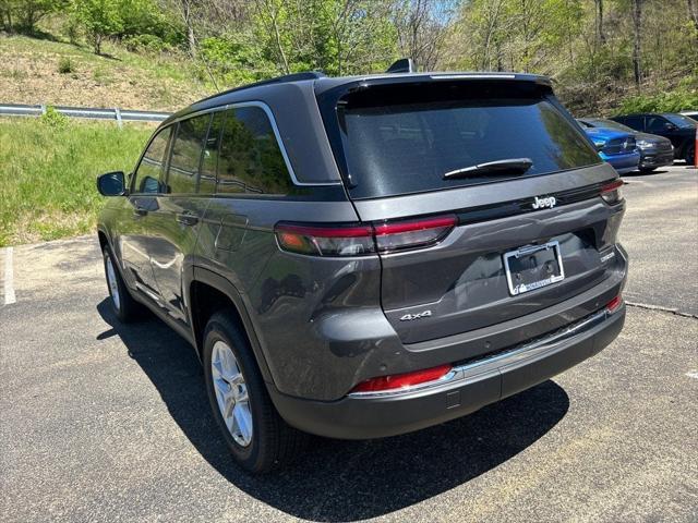 2025 Jeep Grand Cherokee GRAND CHEROKEE LAREDO X 4X4