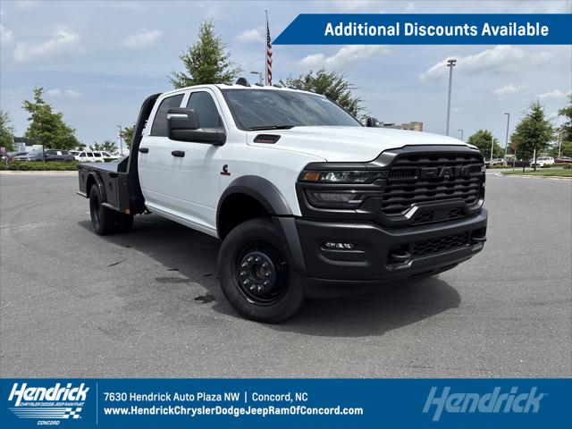 2025 RAM Ram 5500 Chassis Cab RAM 5500 TRADESMAN CHASSIS CREW CAB 4X4 60 CA