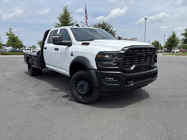 2025 RAM Ram 5500 Chassis Cab RAM 5500 TRADESMAN CHASSIS CREW CAB 4X4 60 CA