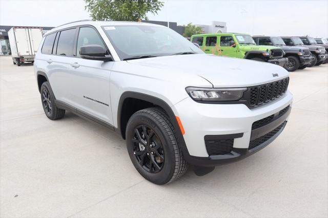 2025 Jeep Grand Cherokee GRAND CHEROKEE L ALTITUDE X 4X4