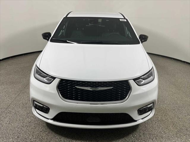 2025 Chrysler Pacifica PACIFICA SELECT