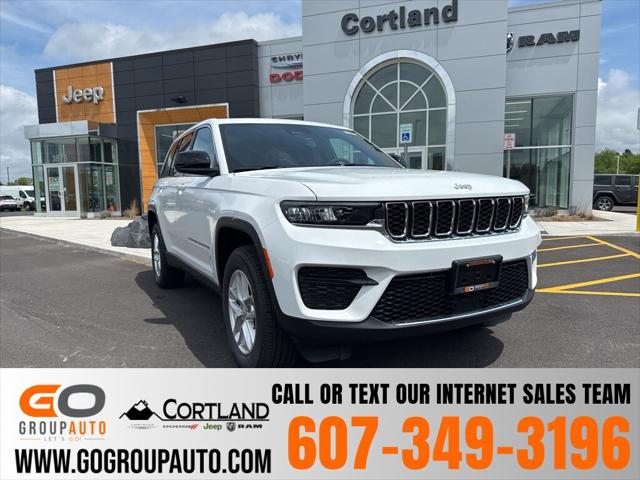 2025 Jeep Grand Cherokee GRAND CHEROKEE LAREDO X 4X4