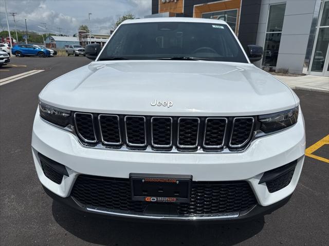 2025 Jeep Grand Cherokee GRAND CHEROKEE LAREDO X 4X4