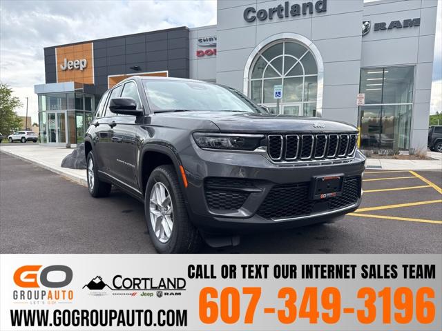 2025 Jeep Grand Cherokee GRAND CHEROKEE LAREDO X 4X4