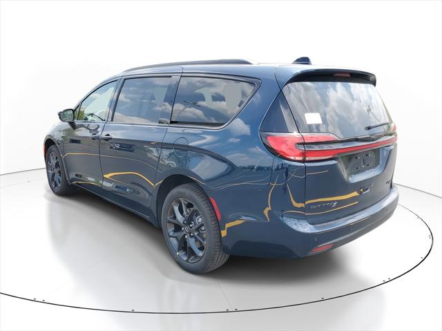 2025 Chrysler Pacifica PACIFICA LIMITED AWD