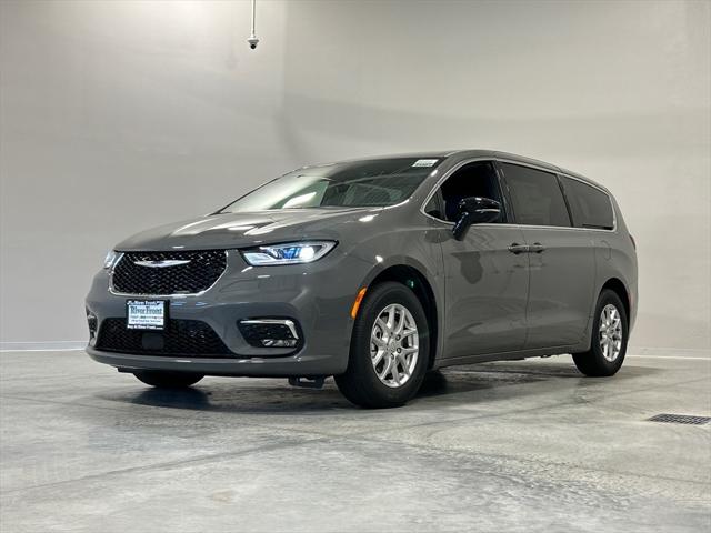 2025 Chrysler Pacifica PACIFICA SELECT