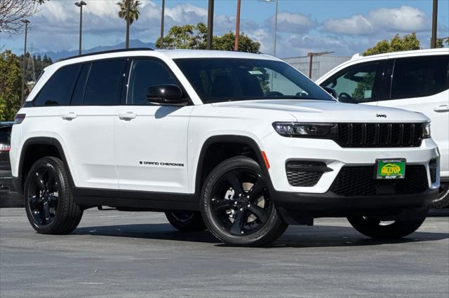 2025 Jeep Grand Cherokee GRAND CHEROKEE ALTITUDE 4X4
