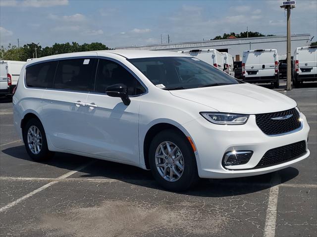 2025 Chrysler Pacifica PACIFICA SELECT