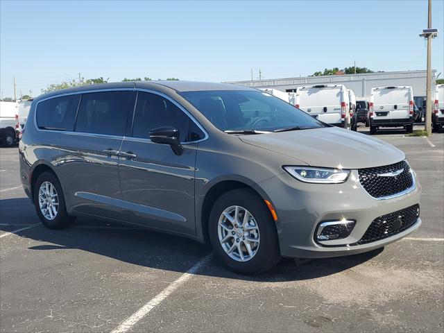 2025 Chrysler Pacifica PACIFICA SELECT