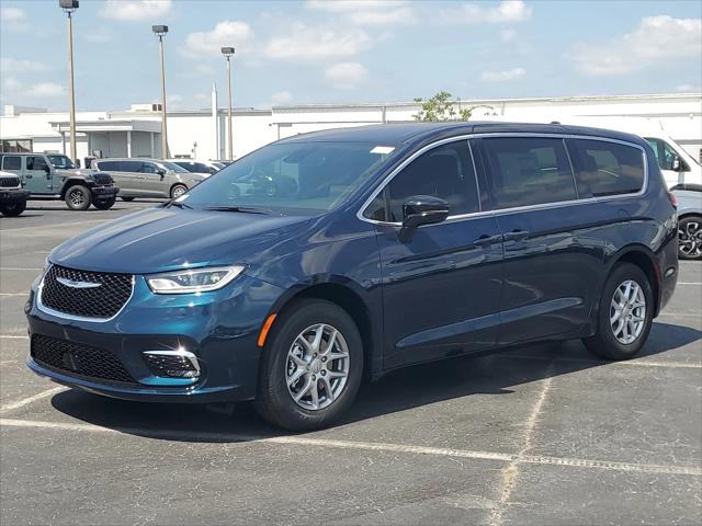 2025 Chrysler Pacifica PACIFICA SELECT
