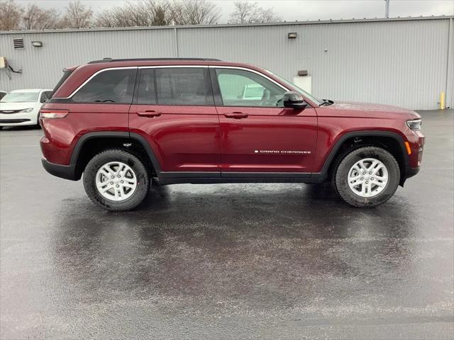 2025 Jeep Grand Cherokee GRAND CHEROKEE LAREDO 4X4