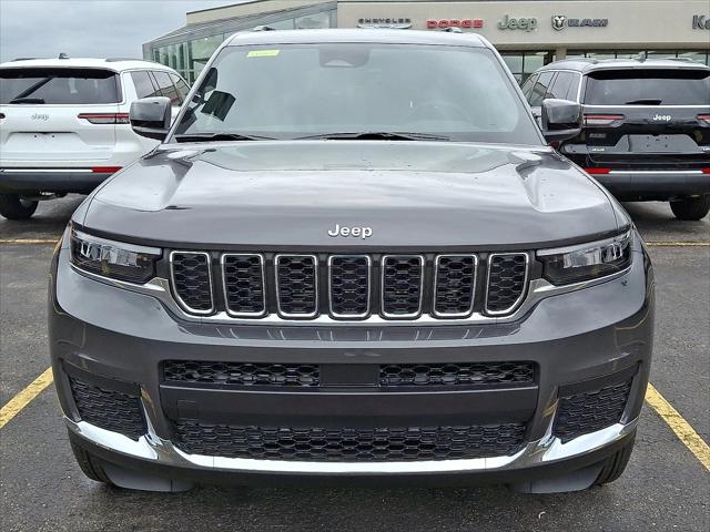 2025 Jeep Grand Cherokee GRAND CHEROKEE L LAREDO X 4X4
