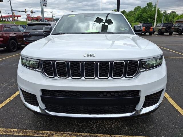 2025 Jeep Grand Cherokee GRAND CHEROKEE L LAREDO X 4X4